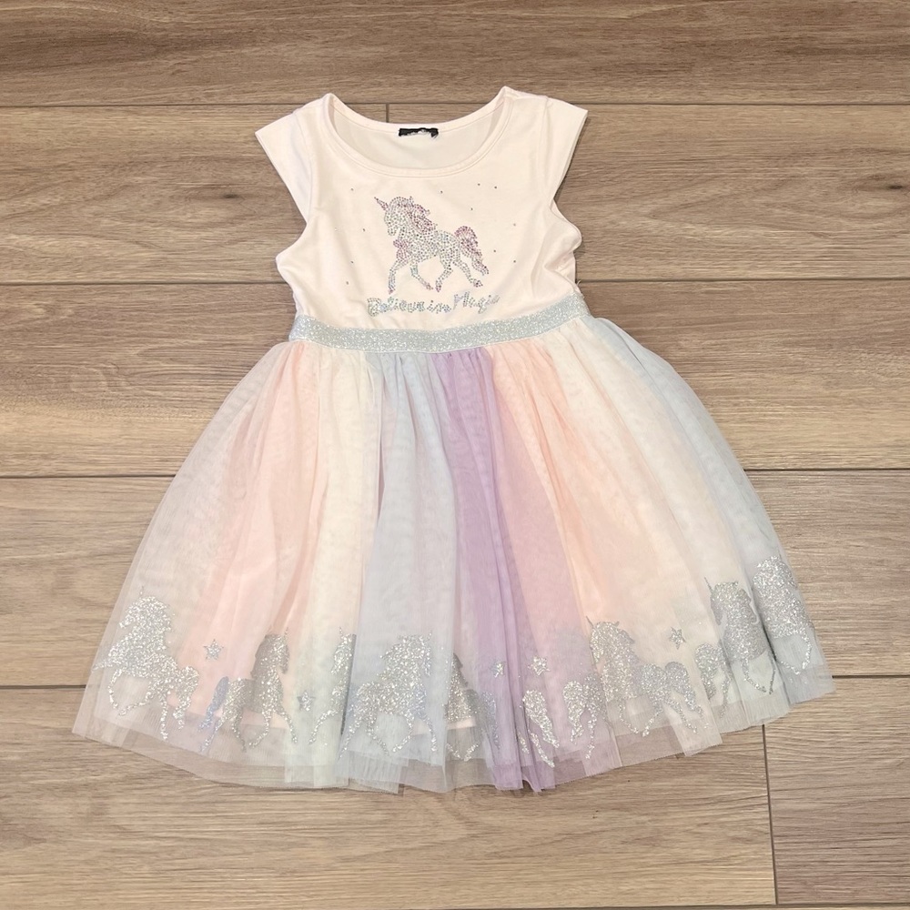 Girl dress